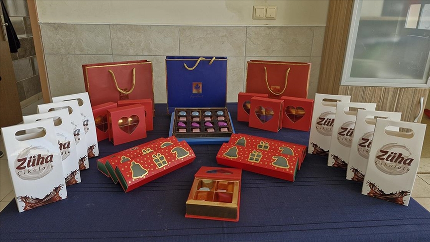 Hatay'da meslek liselilerin ürettiği çikolatalar bayramda ağızları tatlandıracak