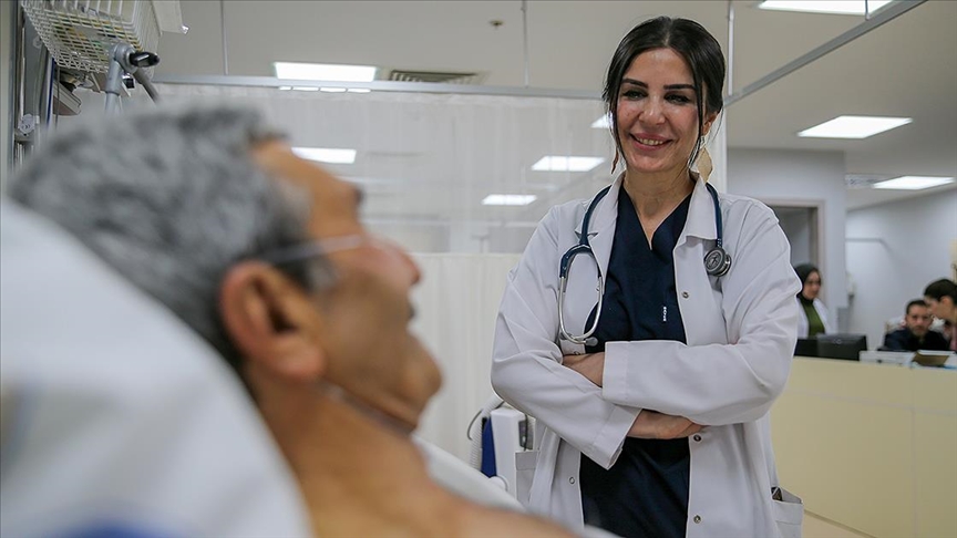 KOAH hastaları "bronkoskopik akciğer hacim küçültme sarmalı" yöntemiyle rahat nefes alıyor