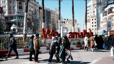 عيد الفطر بالضفة.. استعدادات خجولة وركود سببه إسرائيل