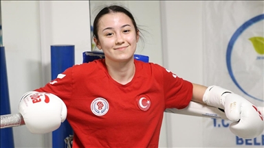 Hobi olarak başladığı boksta gözünü Avrupa şampiyonasına dikti