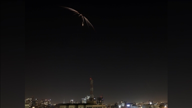 İsrail basını: İran'ın füze saldırısı nedeniyle Tel Aviv yakınlarındaki Ramat Gan'da 2 kişi öldü