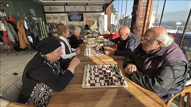 "Saygınlar Kulübü" 65 yaş üstündekilerin buluşma adresi oldu