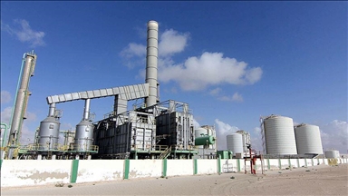 İran'dan "bölgedeki ABD ile irtibatlı petrol tesislerinden uzak durulması" uyarısı