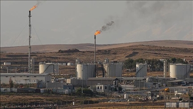 Qeter: Ji hêla Îsraîlê va hedefgirtina rafîneriyên xaza sirûştî ya Parsa Başûr pêngaveke xemsar e