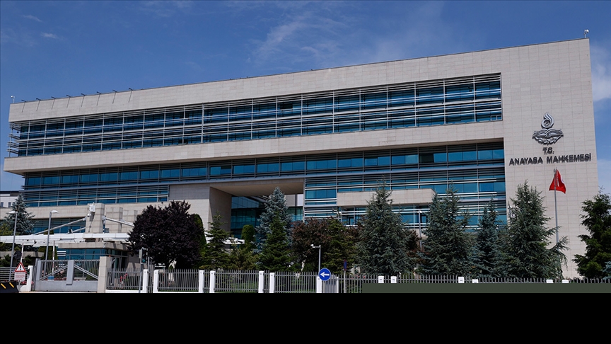 Anayasa Mahkemesinin siyasi parti mali denetim kararları Resmi Gazete'de