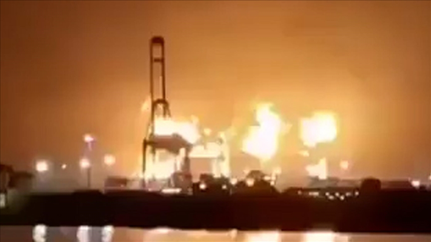 قطر تسيطر على حرائق رأس لفان بعد هجمات صاروخية إيرانية