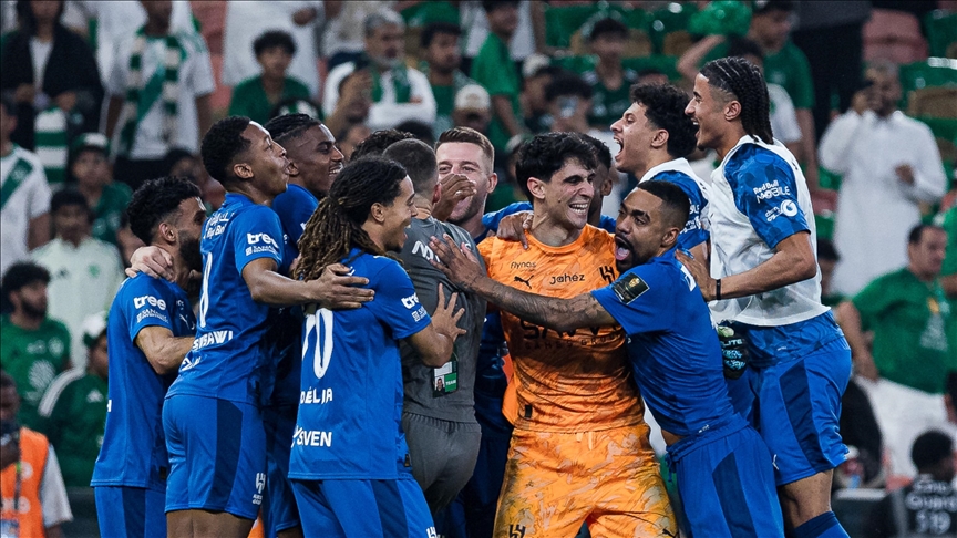 قدم.. الهلال يتأهل لنهائي كأس ملك السعودية على حساب الأهلي