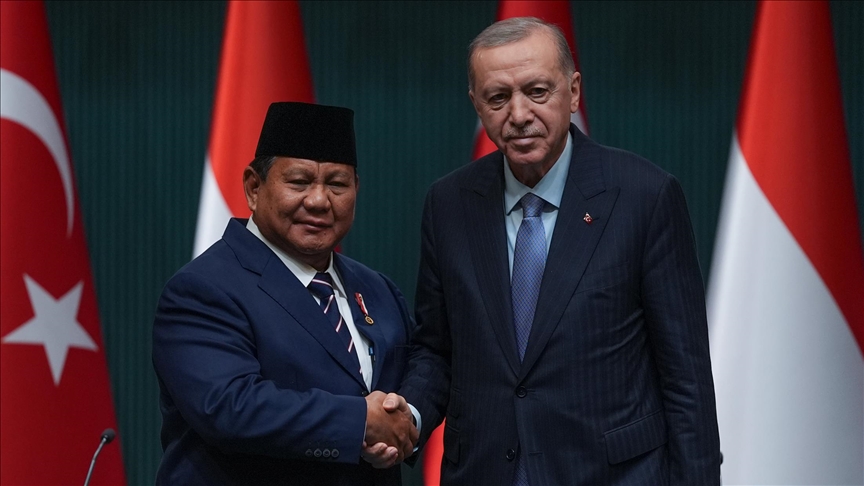 Cumhurbaşkanı Erdoğan, Endonezya Cumhurbaşkanı Subianto ile telefonda görüştü