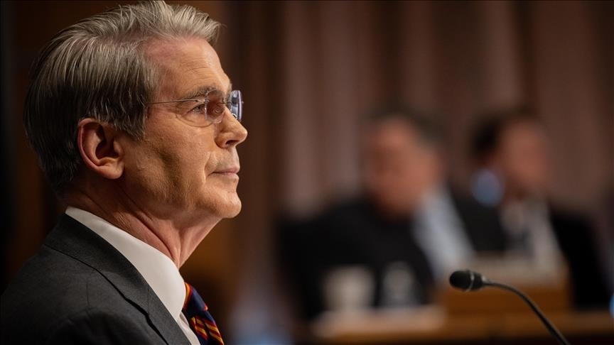 واشنطن تعلن احتمال رفع العقوبات عن النفط الإيراني في عرض البحر