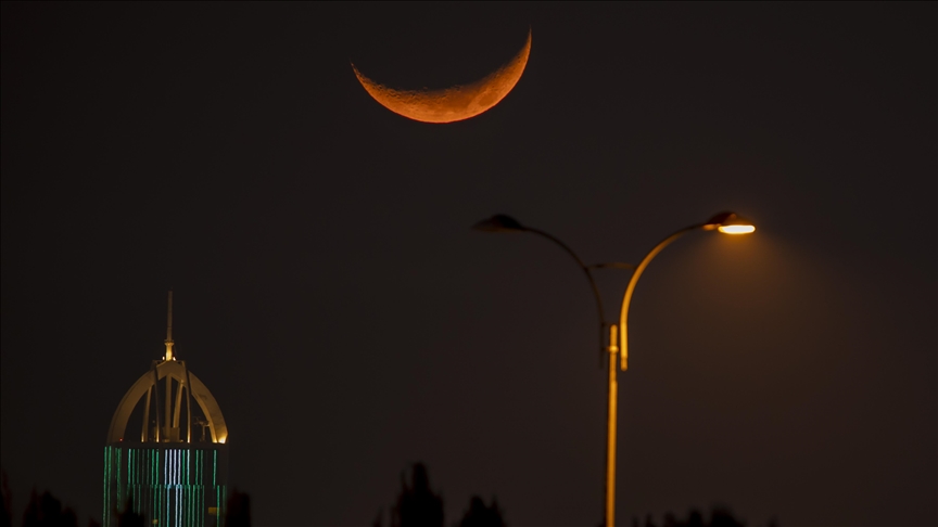 8 دول عربية تعلن الجمعة أول أيام عيد الفطر 