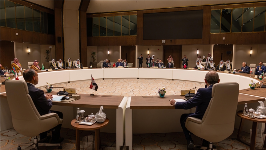 Riyad : des ministres des Affaires étrangères arabes et islamiques appellent l’Iran à cesser ses attaques