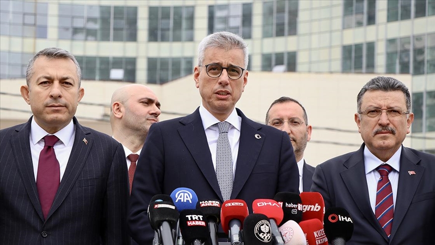 Sağlık Bakanı Memişoğlu, Trabzon Şehir Hastanesi inşaatında incelemelerde bulundu