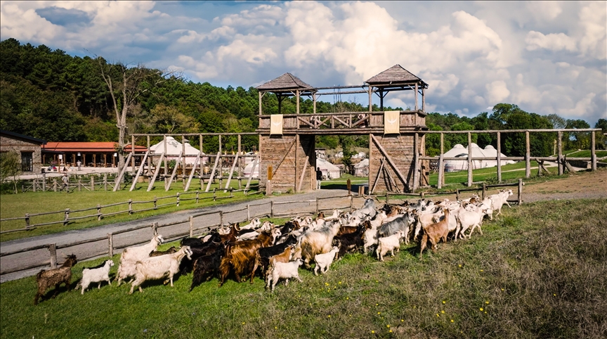 Bozdağ Film Platoları, bayram coşkusunu ziyaretçileriyle buluşturmaya hazır