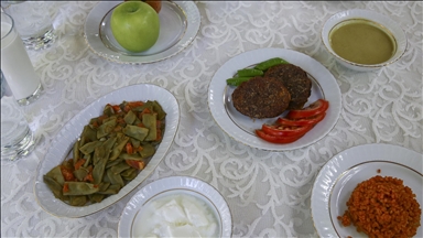 Bayramda "dengeli beslenme" uyarısı