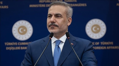 وەزیری دەرەوەی تورکیا فیدان سەردانی قەتەر دەکات