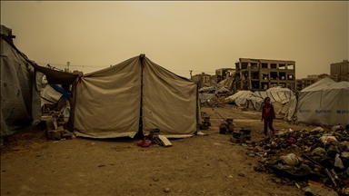 İsrail'in Gazze'nin doğusunda sivilleri hedef aldığı saldırıda bir kişi hayatını kaybetti