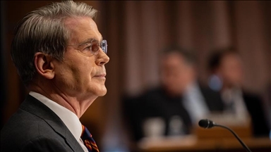 واشنطن تعلن احتمال رفع العقوبات عن النفط الإيراني في عرض البحر