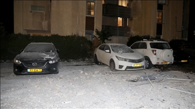 Irani dhe Hezbollahu shënjestrojnë Izraelin me predha dhe raketa