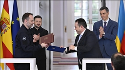 España y Ucrania firman dos acuerdos sobre cooperación técnica y financiera y diplomática 