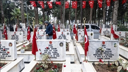 Ramazan Bayramı arifesinde şehitlikler ziyaret edildi 