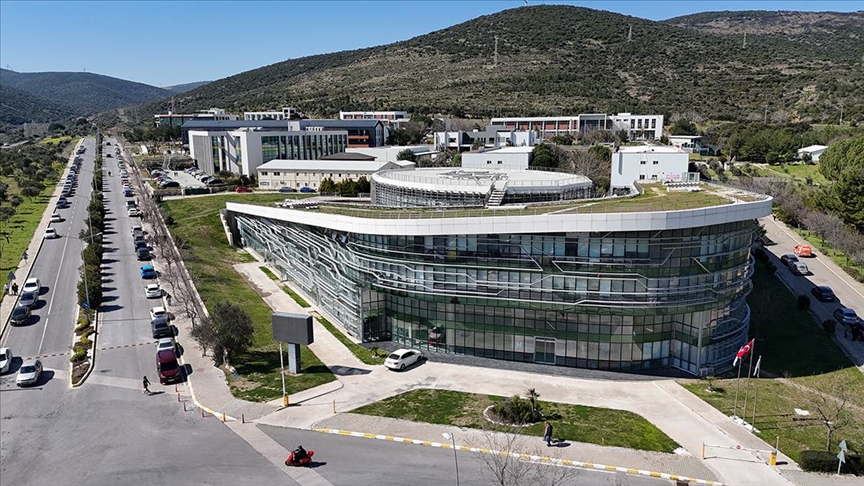 Teknopark İzmir, 2028 yılında 1 milyar dolarlık yüksek teknoloji ihracatı hedefliyor