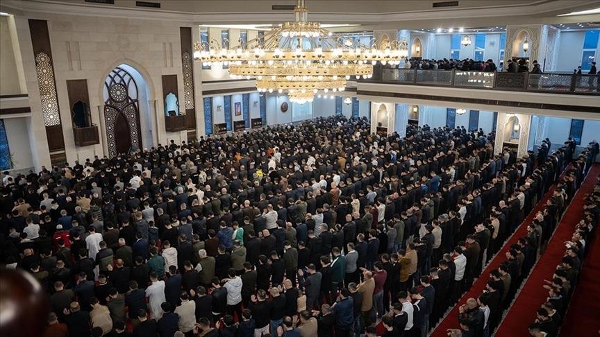 اقامه نماز عید فطر در آذربایجان