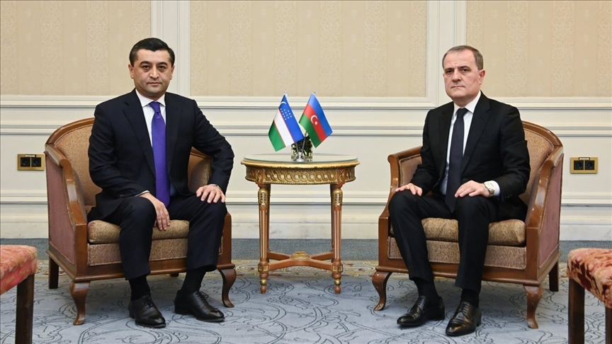 Главы дипломатий Азербайджана и Узбекистана выразили обеспокоенность эскалацией в регионе