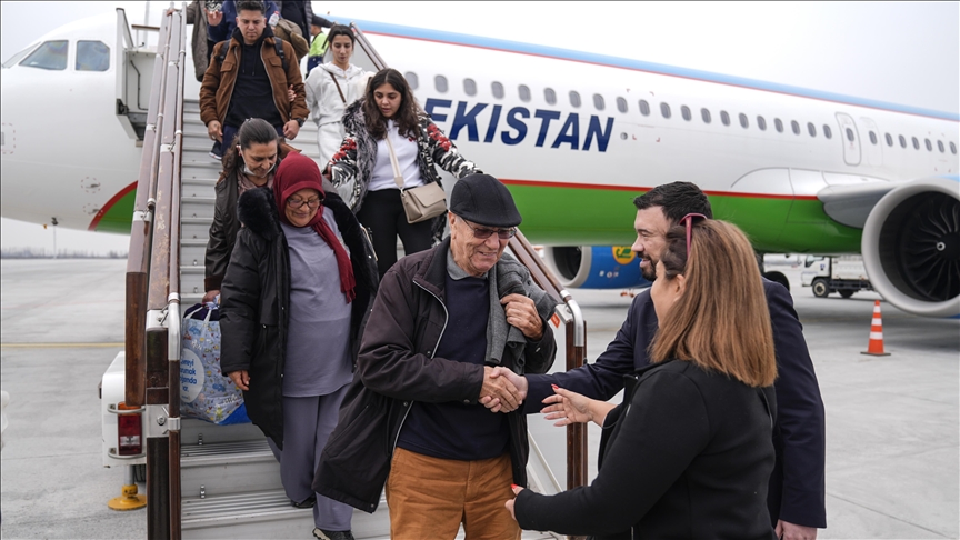 Hataylı 160 depremzede, Cumhurbaşkanı Mirziyoyev'in davetiyle Özbekistan'a geldi