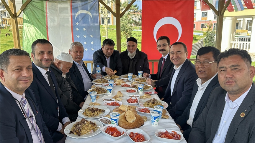 Özbekistan'dan Hataylı afetzedelere yöresel lezzet ikramı