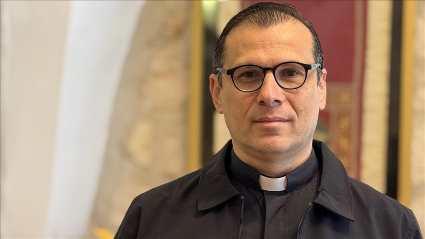 الأب منذر إسحق: إساءة نتنياهو للمسيح محاولة لتبرير عدوان إسرائيل