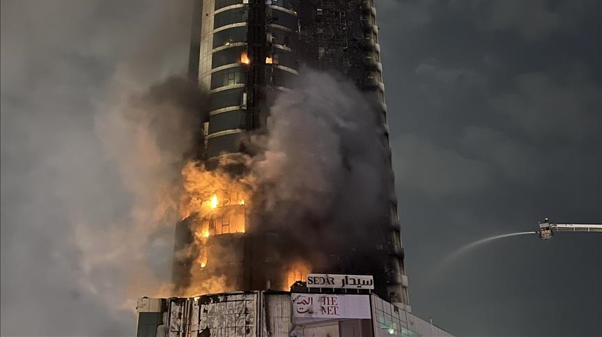 Bahreïn : un incendie dans un entrepôt causé par des éclats d’une attaque iranienne