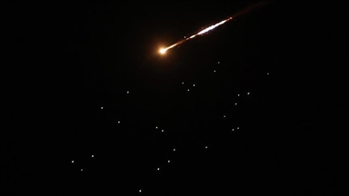 ОАЭ заявили об отражении иранских ракет и беспилотников