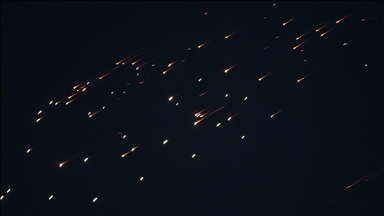 Explosions heard in Jerusalem, Tel Aviv after Iranian missile launches