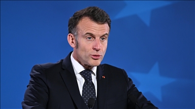 Emmanuel Macron annonce l’interception d’un navire de la « flotte fantôme » russe en Méditerranée