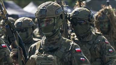 Polonya, Irak’ta görev yapan askerlerini tahliye etti