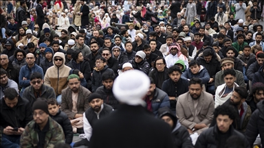 Мусульмане, проживающие в США, совершили праздничную молитву