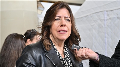 Lübnanlı Bakan Bayrakdarian: Yerinden edilenler için ilaç ve kıyafetlere ihtiyacımız var