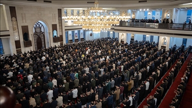 Dünyada Ramazan Bayramı kutlanıyor