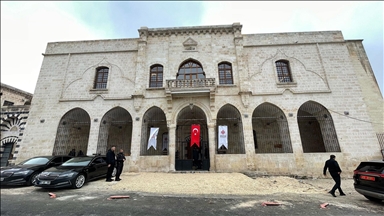 Şanlıurfa'da depremde hasar alan Selahaddin Eyyubi Camisi ibadete açıldı 