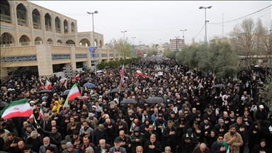 طهران.. مسيرة حاشدة تندد بالعدوان الأمريكي الإسرائيلي 