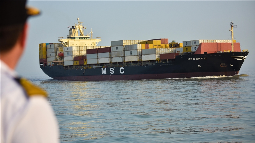السعودية تعلن مبادرة لدعم السفن في الخليج بالاحتياجات الأساسية 