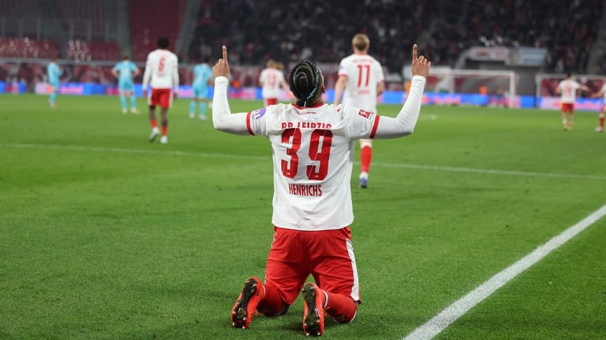 قدم.. لايبزيغ يشعل المنافسة على المراكز المؤهلة لدوري الأبطال