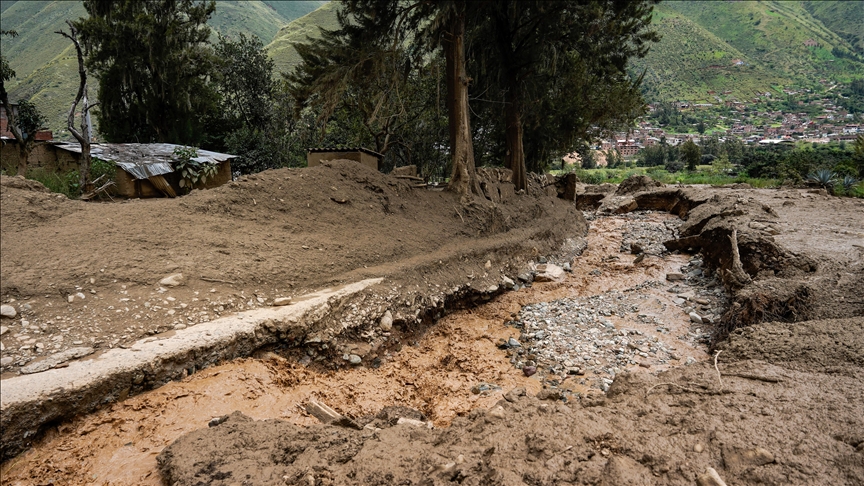 Inondations à Hawaï : évacuations massives et opérations de sauvetage alors qu’un barrage atteint sa capacité maximale