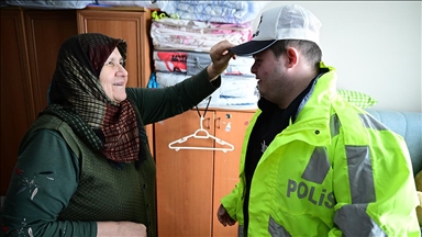 Down sendromlu Fırat emniyetin "gönüllü personeli" oldu
