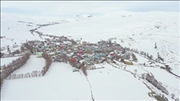 Li gundên Agiriyê yên ku di binê berfê da ne, kelecana eydê heye