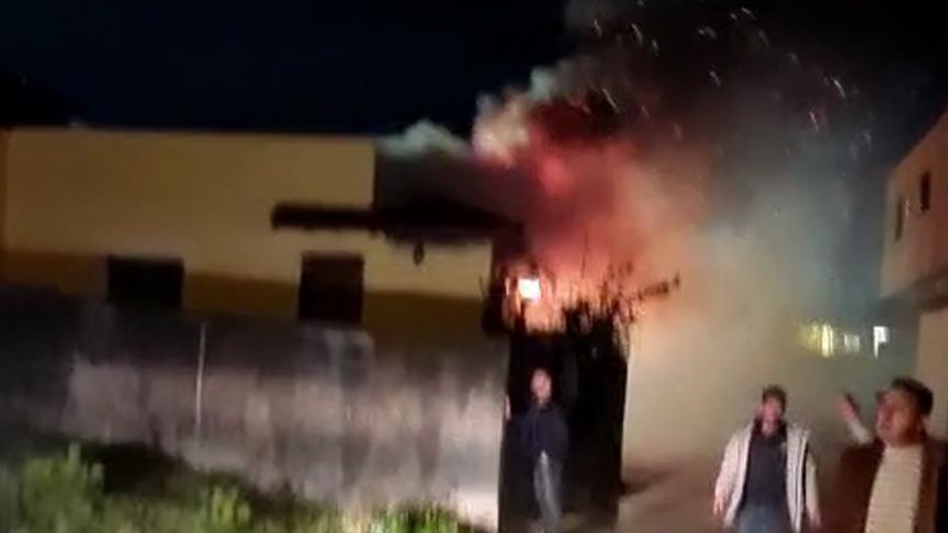 الضفة.. مستوطنون إسرائيليون يحرقون منازل وممتلكات فلسطينية