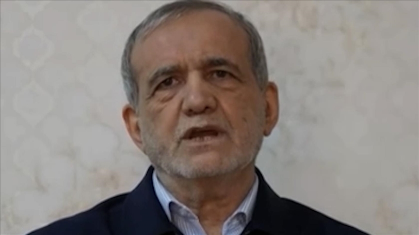 Iran : « Les menaces renforcent notre unité », affirme le président face aux tensions à Hormuz