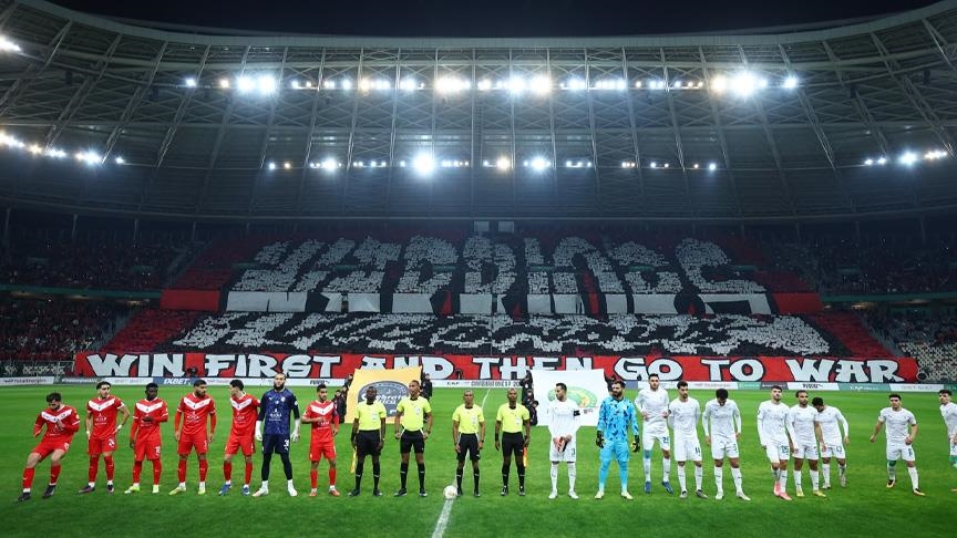 قدم.. شباب بلوزداد الجزائري يتأهل لنصف نهائي الكونفيدرالية الإفريقية