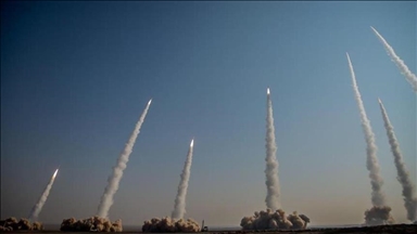 إيران: نعلن تفوقنا الصاروخي بسماء إسرائيل وسنستخدم منظومات جديدة