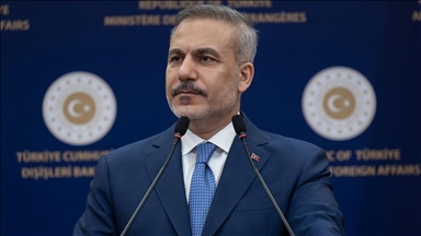 Hakan Fidan échange avec ses homologues et responsables internationaux sur des mesures pour stopper la guerre 